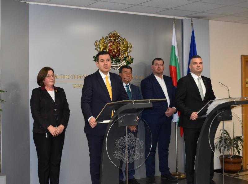 „Кооп-търговия и туризъм“ АД и „Ел Би Булгарикум“ ЕАД подписаха Споразумение за сътрудничество