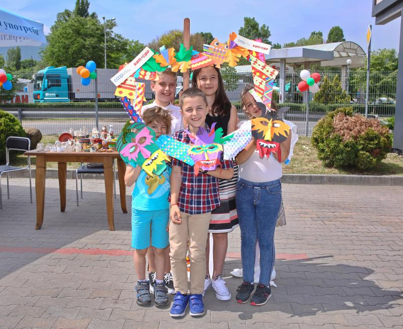 Среща с Българските занаяти в Супермаркет КООП по случай Деня на детето